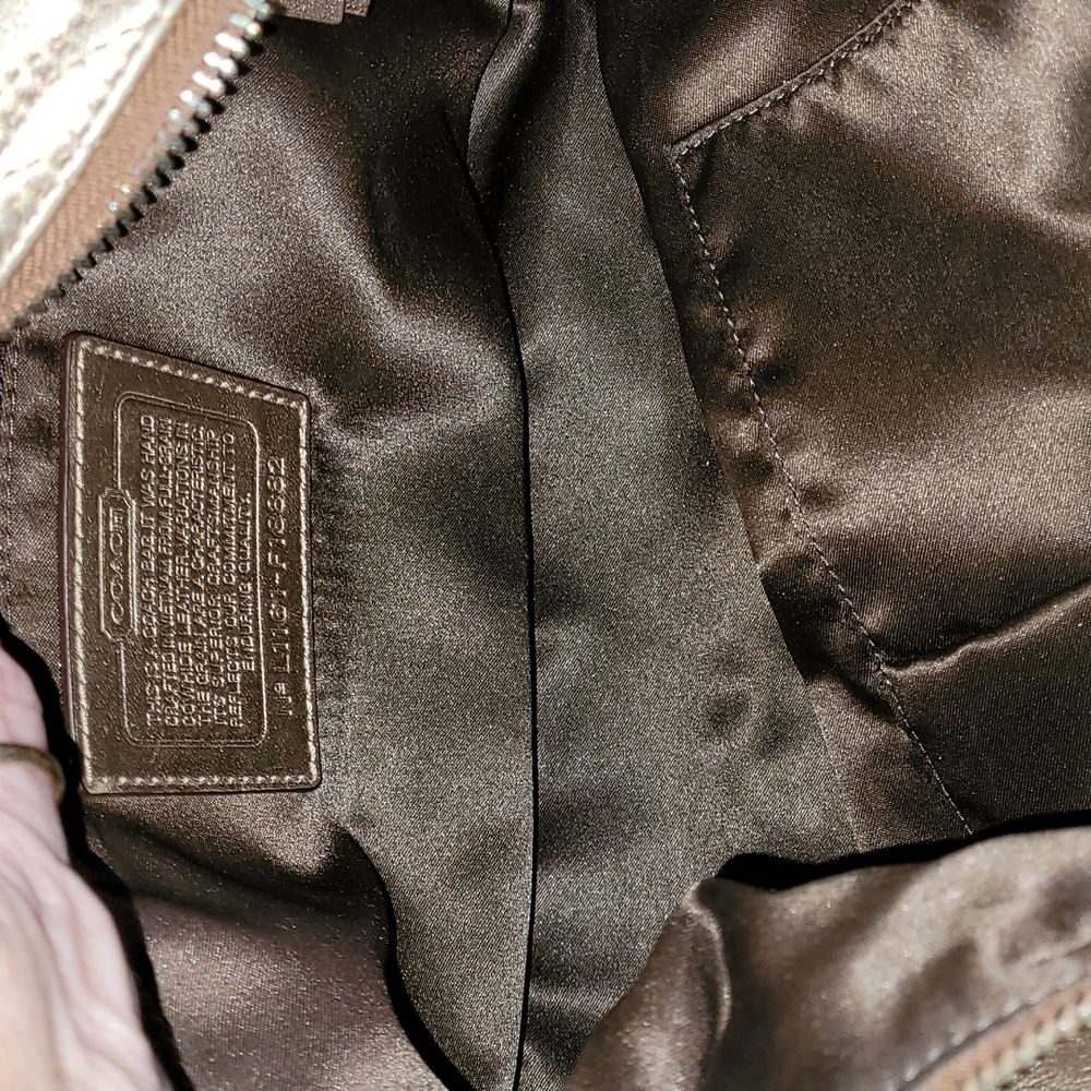 Auth Coach - Picture 7 of 8